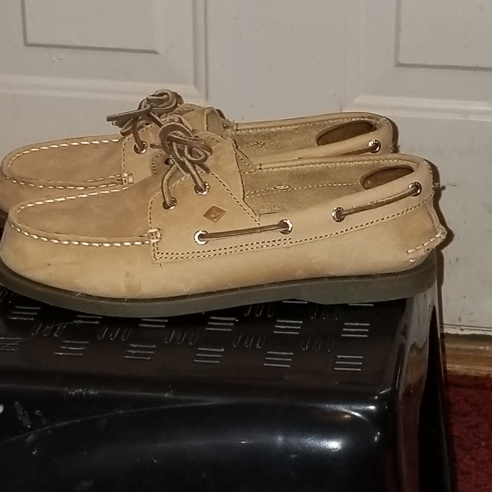 Sperry - Picture 3 of 3